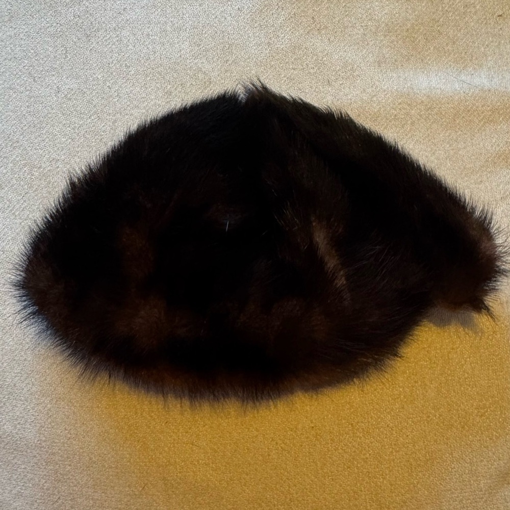 Luxurious Dark Brown Mink Fur Hat